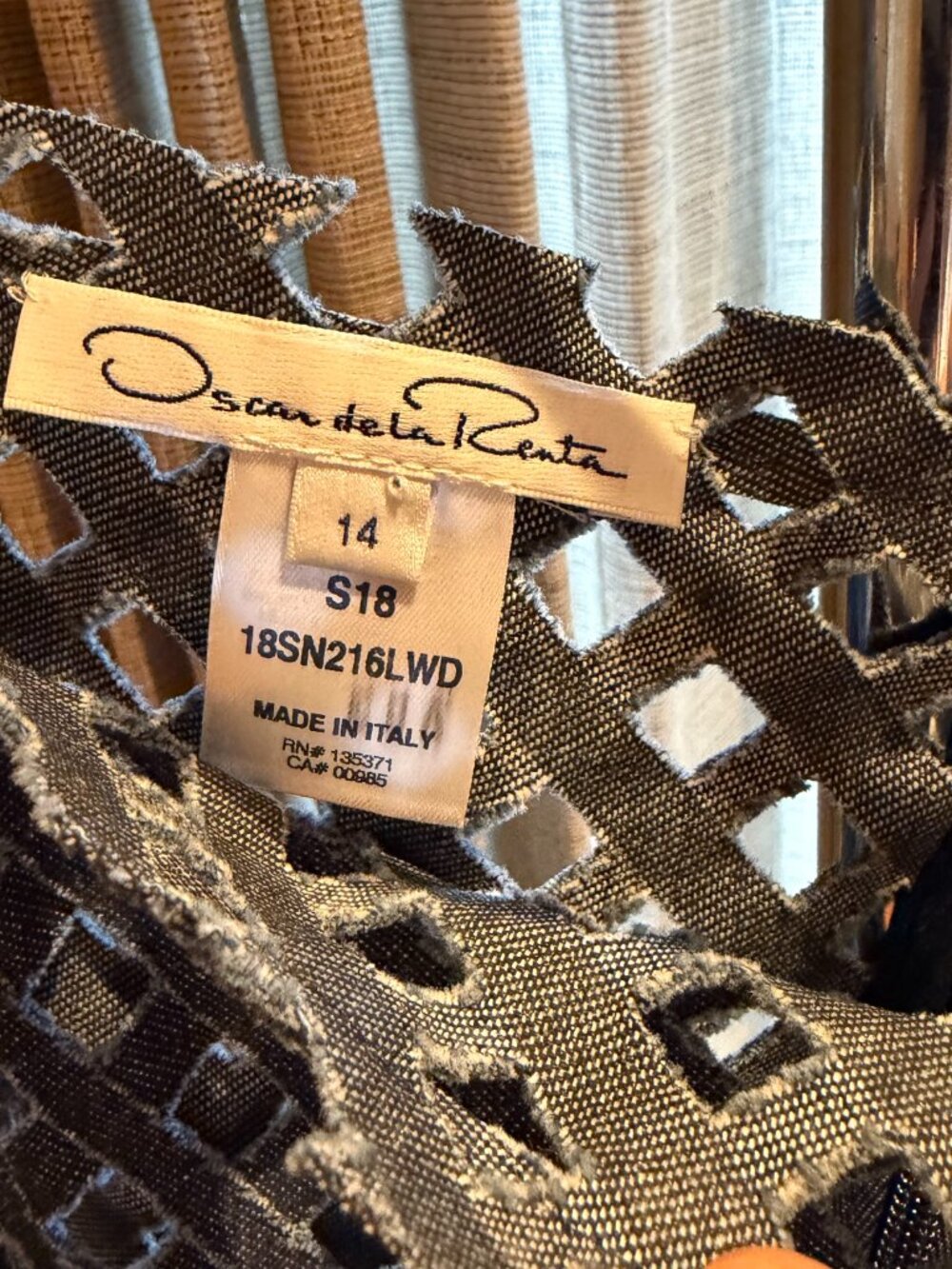 Oscar de la Renta - Picture 6 of 9